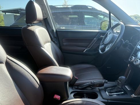 Used 2018 Subaru Forester 2.0XT Touring AWD/4WD image 10