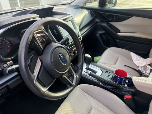 Used 2017 Subaru Impreza 2.0i Premium image 9