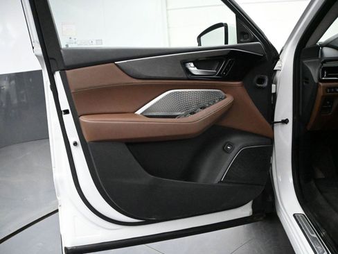 Certified 2023 Acura MDX SH-AWD w/ Advance Package image 9