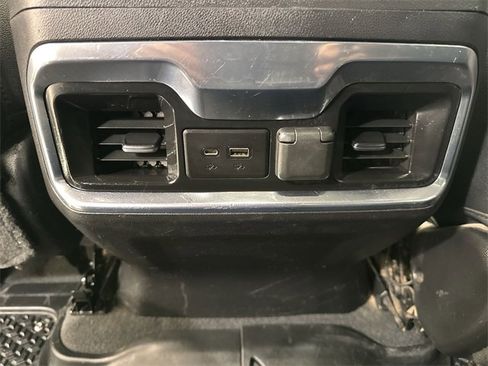 Used 2022 GMC Sierra 2500 AT4 w/ AT4 Preferred Package image 22
