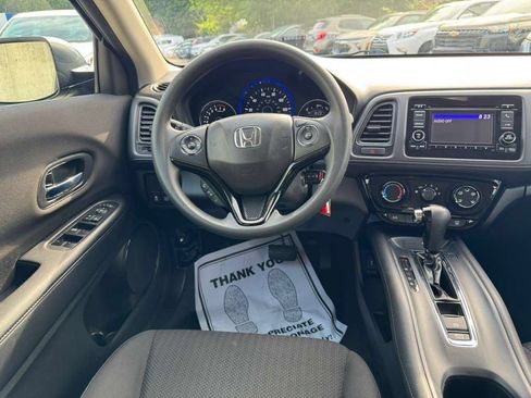 Used 2016 Honda HR-V LX image 23