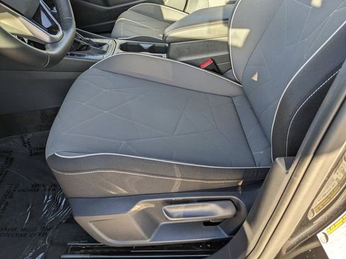 Used 2025 Volkswagen Jetta Sport image 16