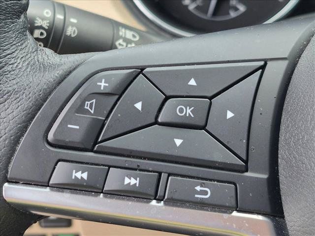 Used 2019 Nissan Rogue SV w/ Premium Package FWD image 15