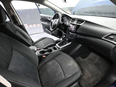 Used 2018 Nissan Sentra SV image 41