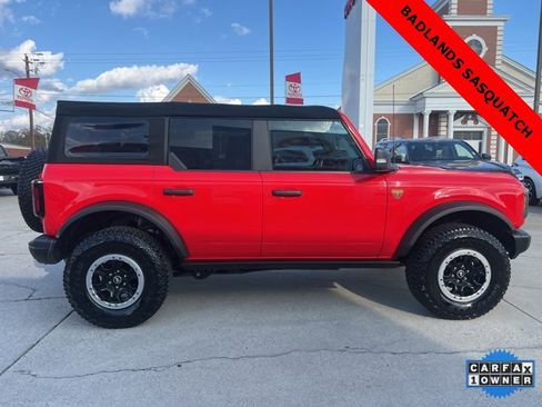 Used 2022 Ford Bronco Badlands image 4