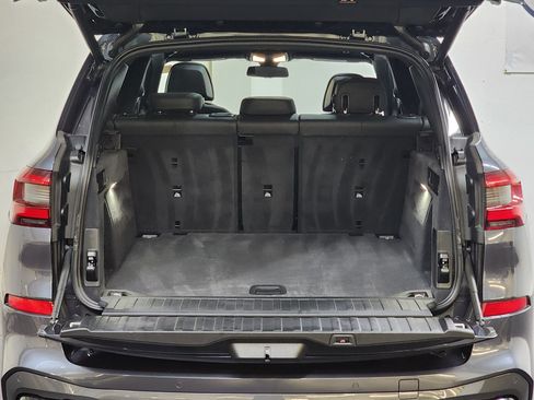 Used 2022 BMW X5 M50i w/ Premium Package AWD/4WD image 8