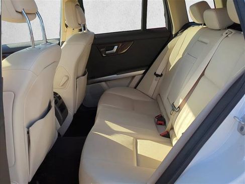 Used 2015 Mercedes-Benz GLK 350 2WD image 21