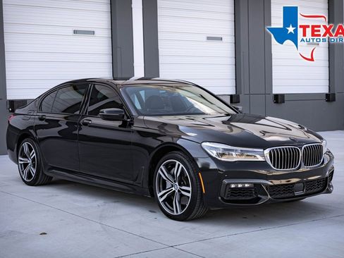Used 2019 BMW 750i xDrive w/ Executive Package image 1