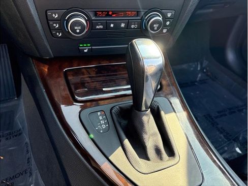 Used 2009 BMW 335i 335i Convertible 2D w/ Premium Pkg image 18