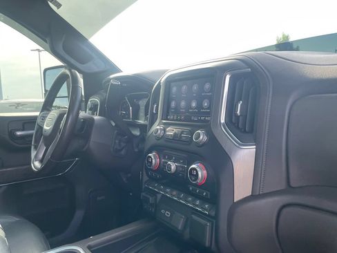 Used 2022 GMC Sierra 2500 Denali w/ Denali Ultimate Package AWD/4WD image 30