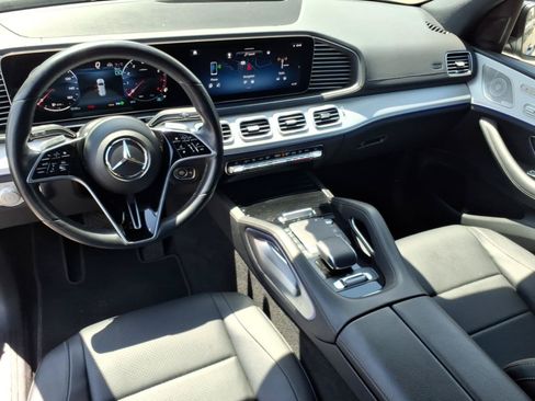Used 2025 Mercedes-Benz GLS 450 4MATIC image 22