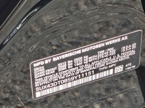 Used 2025 BMW X4 M40i w/ Premium Package image 26