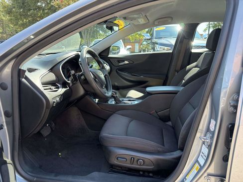 Used 2023 Chevrolet Malibu LT FWD image 4