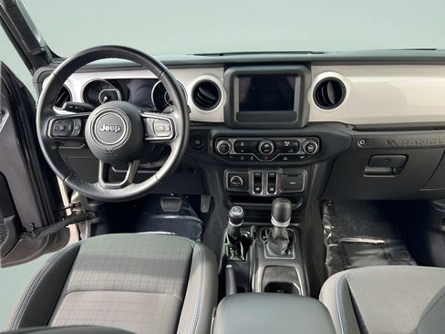 Used 2021 Jeep Wrangler Sport AWD/4WD image 14