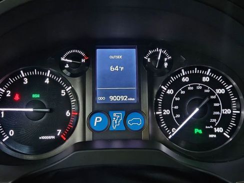 Used 2018 Lexus GX 460 Premium w/ Premium Package AWD/4WD image 16