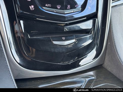 Used 2020 Cadillac Escalade ESV Platinum image 26