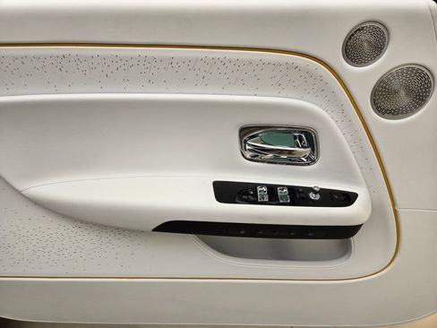 New 2025 Rolls-Royce Spectre Black Badge w/ Leather Finishing Pack image 25