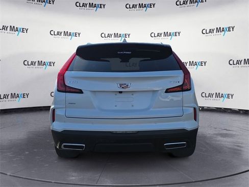 Used 2024 Cadillac XT4 Premium Luxury image 4