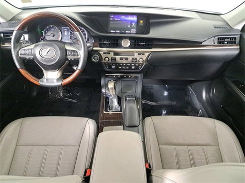Used 2018 Lexus ES 350 image 16