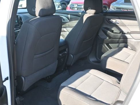 Used 2023 Chevrolet Traverse LT w/ Midnight/Sport Edition image 24