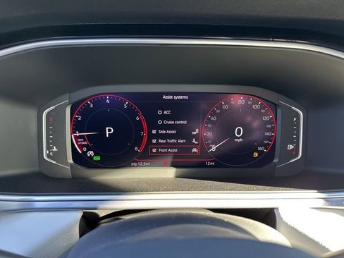 New 2026 Volkswagen Taos SEL image 15