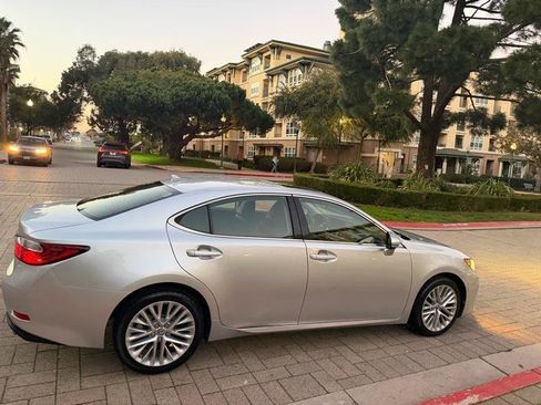 Used 2013 Lexus ES 350 w/ Luxury Pkg FWD image 13