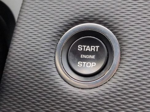 Used 2023 Land Rover Discovery Sport SE R-Dynamic AWD/4WD image 29