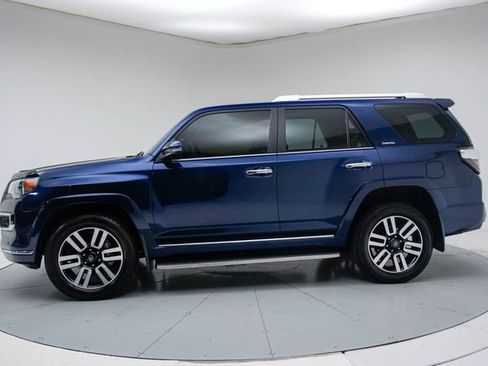 Used 2023 Toyota 4Runner Limited AWD/4WD image 2