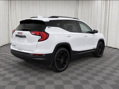 Used 2020 GMC Terrain SLT w/ Preferred Package FWD image 3