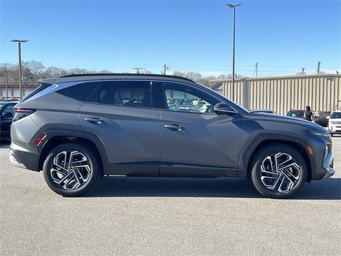 Certified 2025 Hyundai Tucson Limited image 41