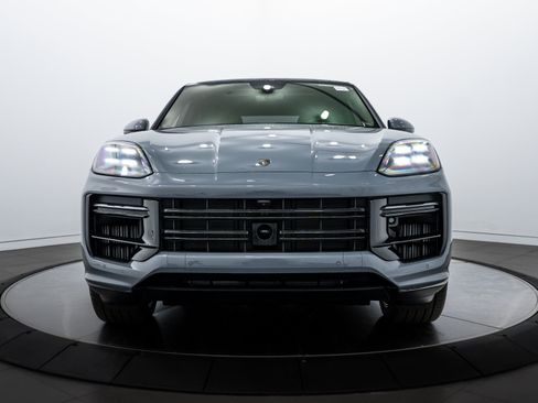 New 2026 Porsche Cayenne Turbo image 10