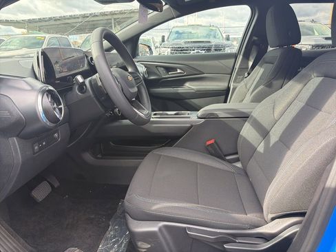 New 2026 Chevrolet Equinox EV LT image 19