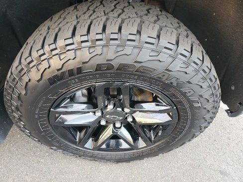 Used 2019 Chevrolet Silverado 1500 LT Trail Boss image 14