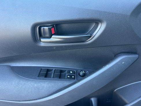 Used 2024 Toyota Corolla LE FWD image 11