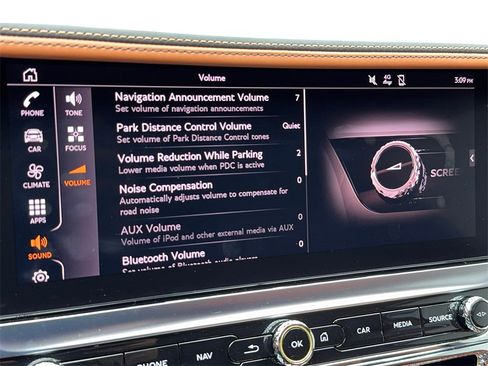 Used 2022 Bentley Flying Spur W12 image 33