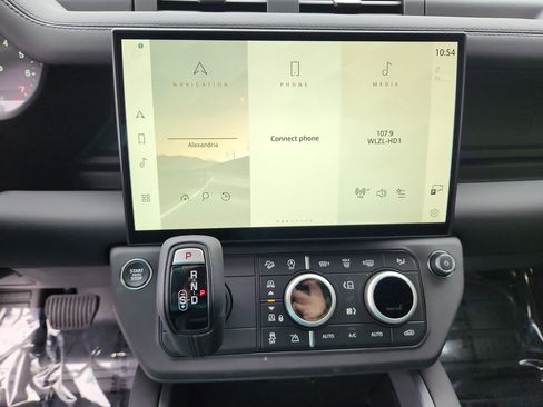 Used 2026 Land Rover Defender 110 S image 15