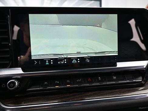 Used 2023 GMC Sierra 1500 Elevation w/ Elevation Premium Package RWD image 23