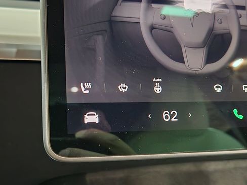 Used 2022 Tesla Model 3 Performance image 36