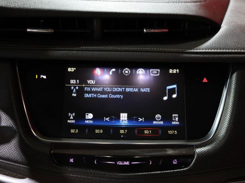 Used 2019 Cadillac XT5 FWD image 19