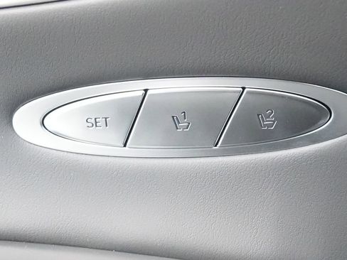 New 2026 Genesis GV70 2.5T Select image 18