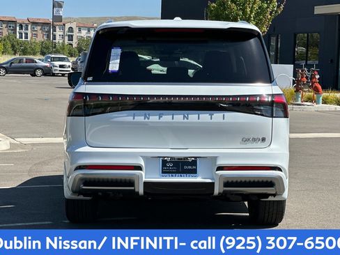 New 2026 INFINITI QX80 Luxe w/ Cargo Package AWD/4WD image 4