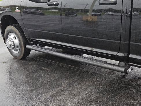 New 2026 RAM 3500 Tradesman AWD/4WD image 10