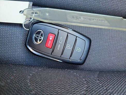 Certified 2025 Toyota Corolla LE image 35