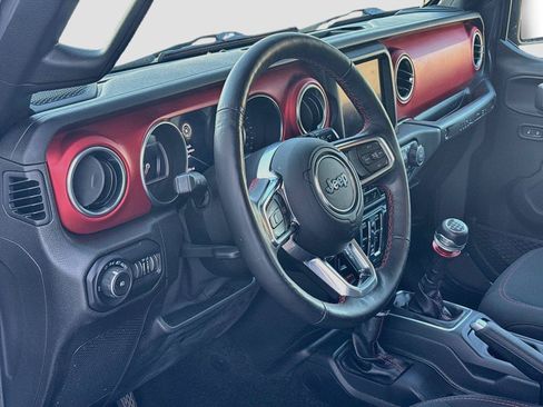 Used 2019 Jeep Wrangler Unlimited Rubicon AWD/4WD image 24