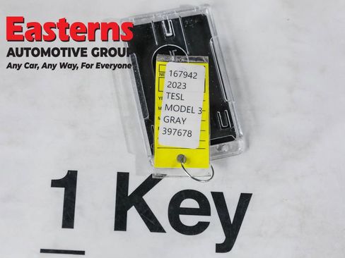 Used 2023 Tesla Model 3 Standard Range image 22