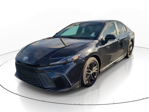 Used 2025 Toyota Camry SE w/ Multimedia Upgrade Package FWD image 3