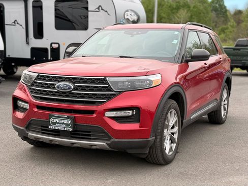Used 2023 Ford Explorer XLT w/ Equipment Group 202A AWD/4WD image 1