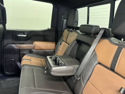 Used 2019 Chevrolet Silverado 1500 High Country w/ Technology Package AWD/4WD image 19