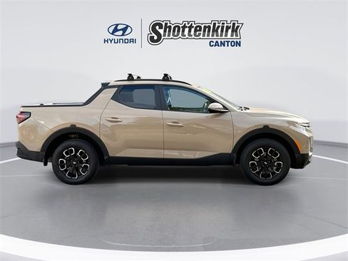 Used 2023 Hyundai Santa Cruz SEL Premium image 9