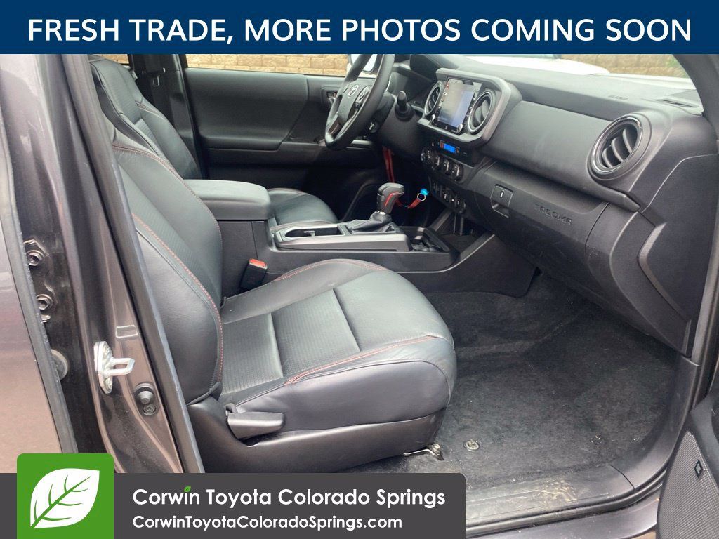 Used 2021 Toyota Tacoma TRD Pro AWD/4WD image 10